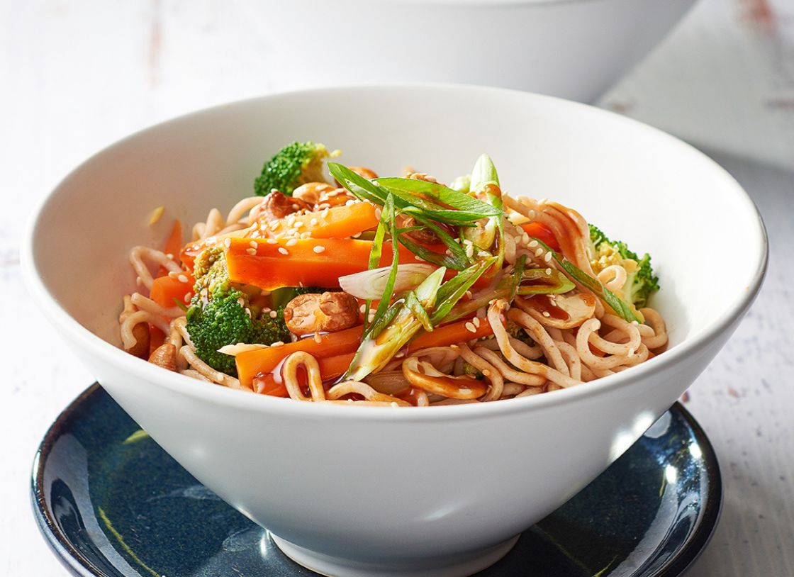 Sesame Broccoli And Cashew Noodle Stir-Fry