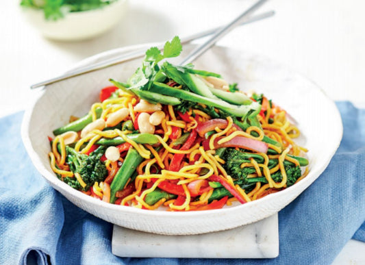 Curried Vegetables Noodles With Peanuts